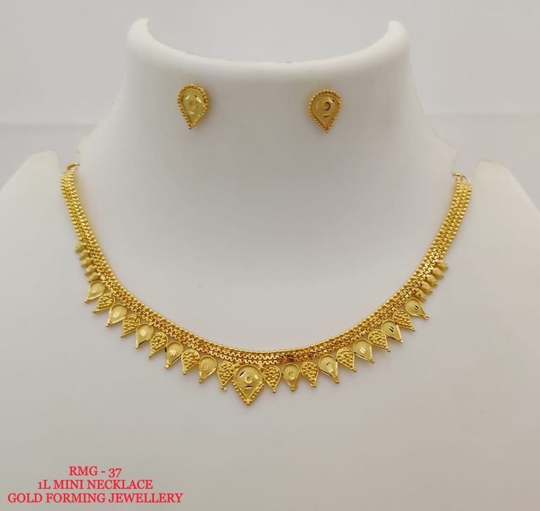 Gold nacklace uploaded by Jiya bijoux on 11/18/2021
