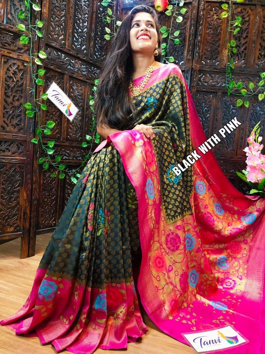 Saree uploaded by Ladies Fashion Beauty on 11/20/2021