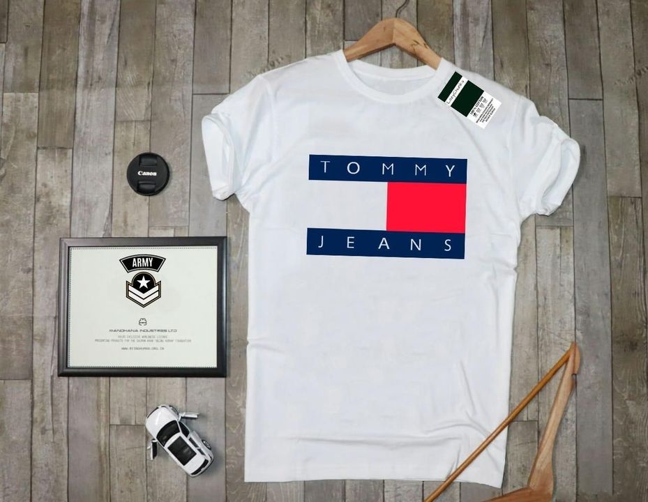 Tommy Jeans T-shirt  uploaded by DJ FASHION HOUSE on 11/20/2021