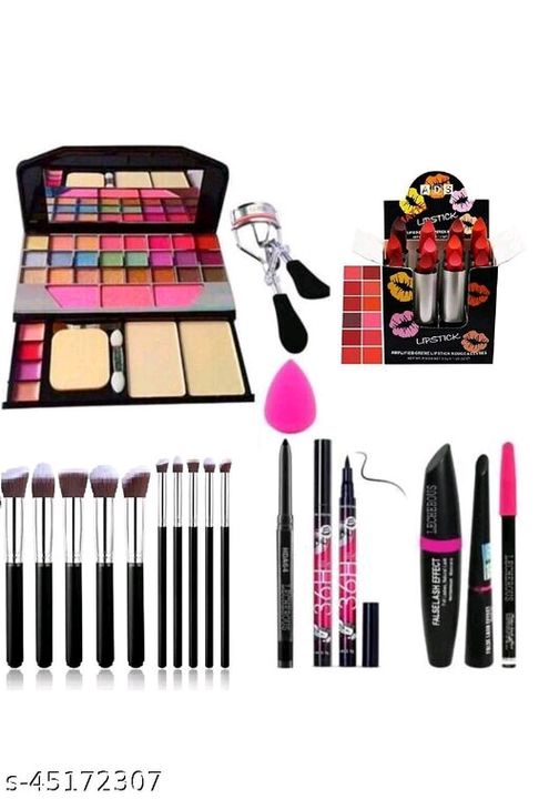 Makeup set uploaded by business on 11/20/2021
