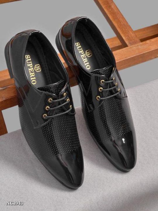 *NC Market* Superio black Derby

*Rs.450(free ship)*
*Rs.495(cod)*
*whatsapp.*

Sizes: 6,7 uploaded by NC Market on 11/20/2021