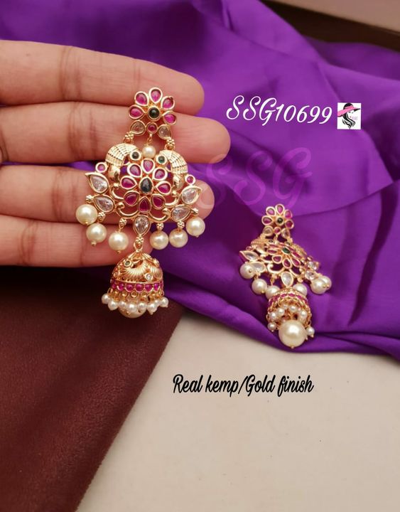 Real kempu gold finish earrings uploaded by business on 11/20/2021