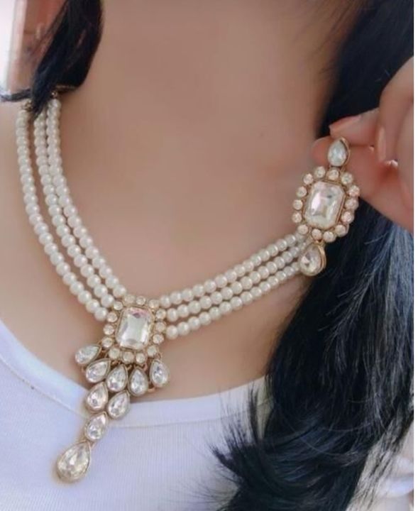 Post image I want 6 Metres of Feminine elegant jewelry set.
Below are some sample images of what I want.