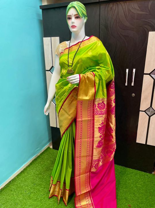 Mhalsa Paithani
Tana Soft Silk
Shoulder Butti
Contras blouse
Rich  uploaded by Divya Paithani yeola on 11/22/2021