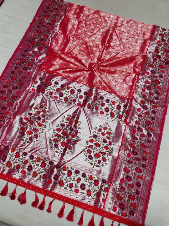 Big border paithani with silver jari uploaded by Expensive Bridal Collection on 11/23/2021