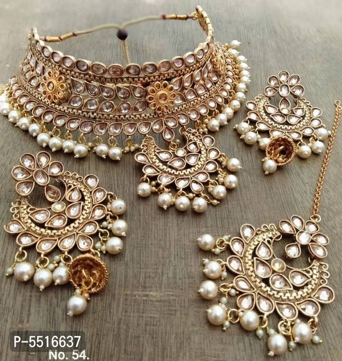 Sizzling Bejeweled Women jewellery set uploaded by Online Shopping in India on 11/23/2021