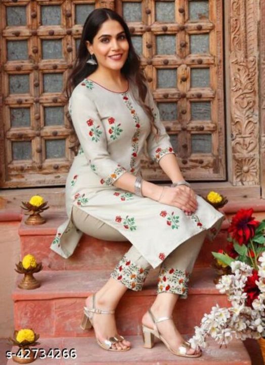 Cotton kurti with pent uploaded by business on 11/23/2021
