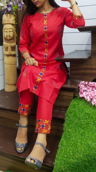 Cotton kurti with pent uploaded by business on 11/23/2021