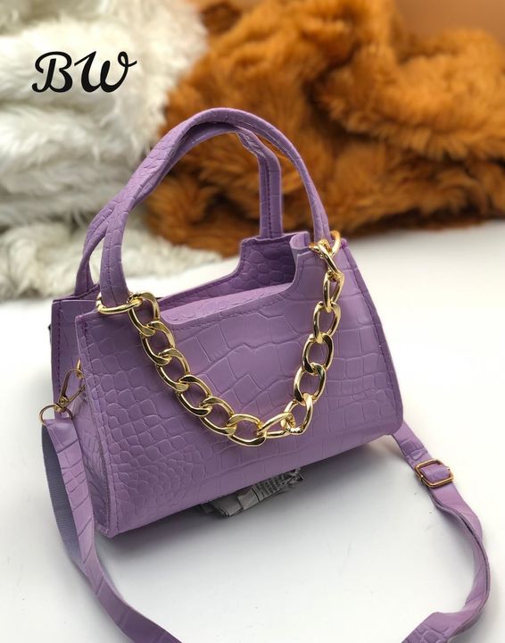 *IMPORTED *

*HIGH QUALITY IMPORTED YSL HANDBAG AND SLIING uploaded by Trendy Watch Co. on 11/24/2021