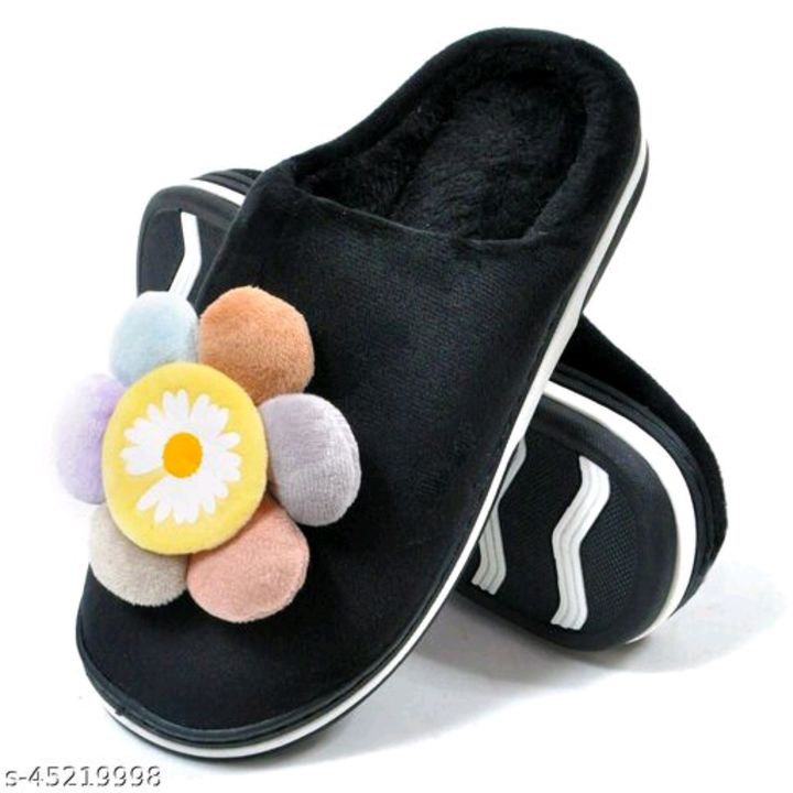 Slippers uploaded by Trendy fashion on 11/24/2021