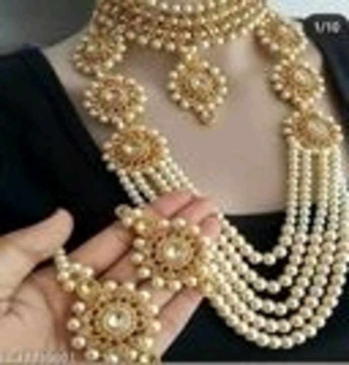 Unique jewellery sets uploaded by business on 11/25/2021