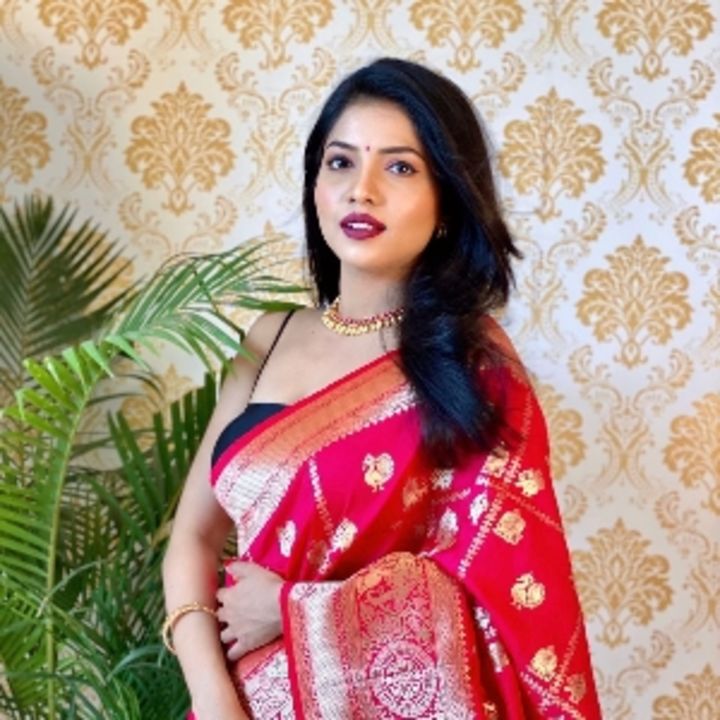 Post image Saree circle has updated their profile picture.