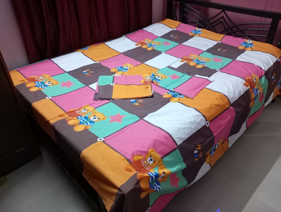 Double bed sheet uploaded by Poshaki By Atrayee on 11/26/2021