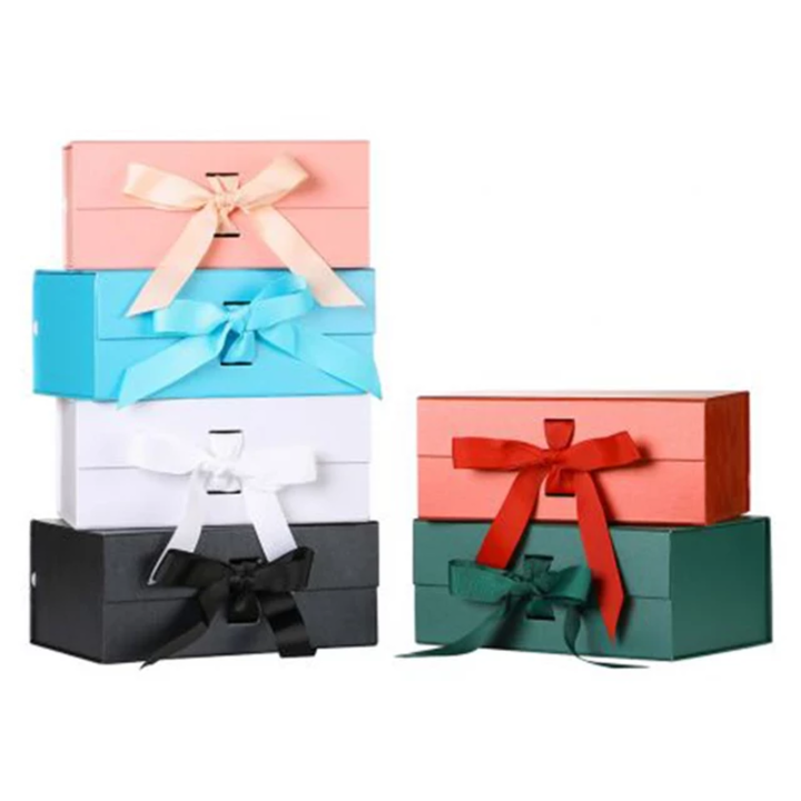 Post image Gift box with ribbon 🎀🎗️