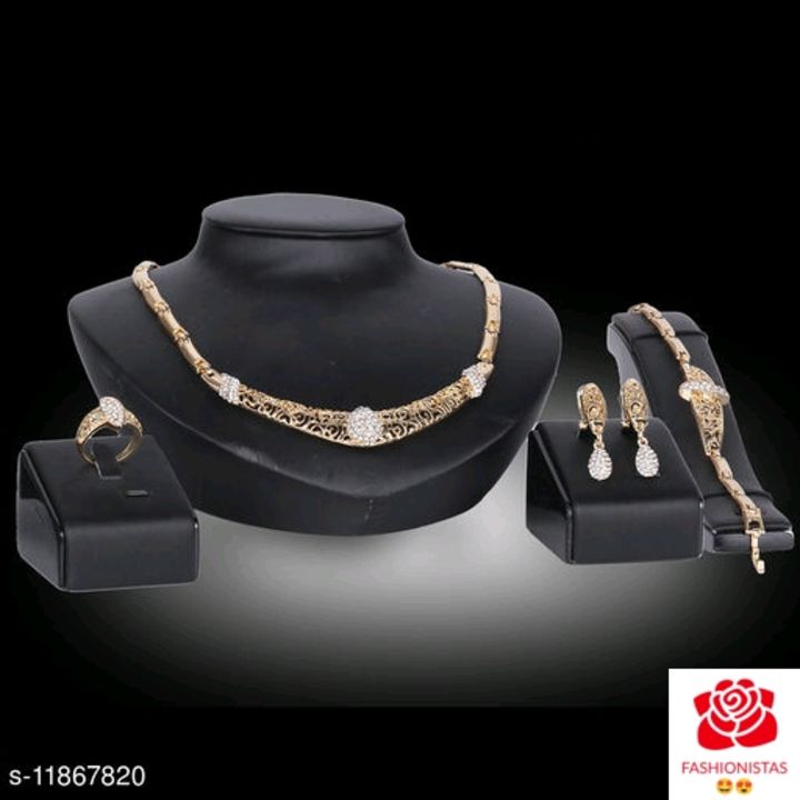 Post image Wonderful Jwellery sets 😍🤩Free DeliveryCAsh on delivery availableFor order chat with me