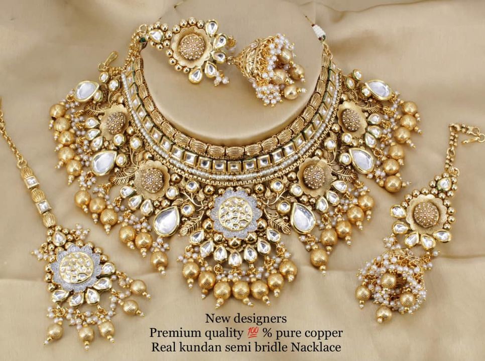 Kundan jewellery sets  uploaded by Royal jewellery on 11/29/2021