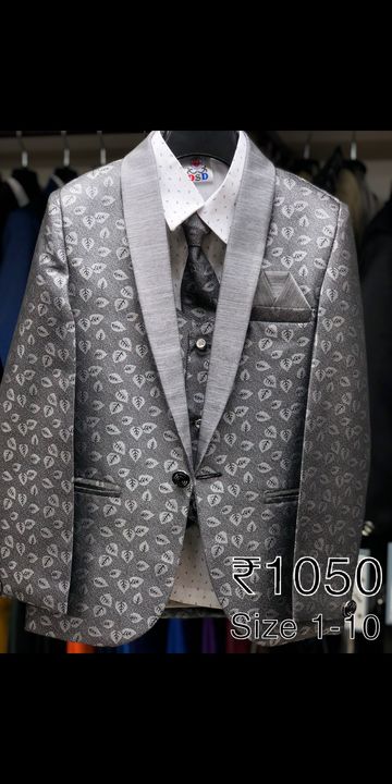 Coat suit uploaded by Double star dresses on 11/30/2021