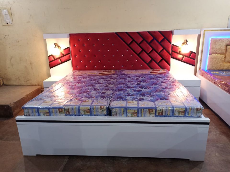 Double bed uploaded by Ashi Furniture and Decores on 12/2/2021