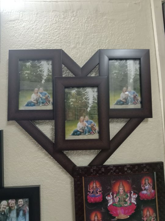 Heart'photo frames uploaded by business on 12/3/2021