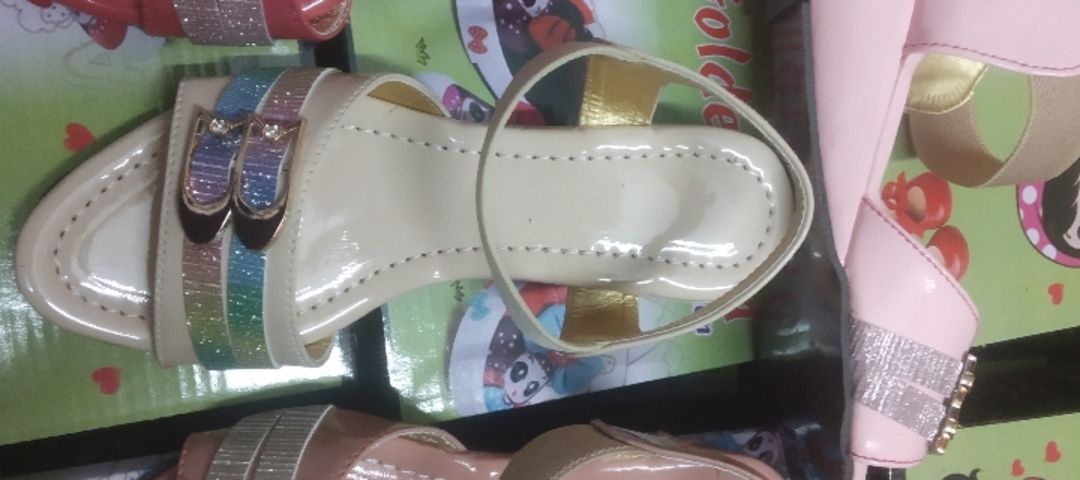 Sidra footwear