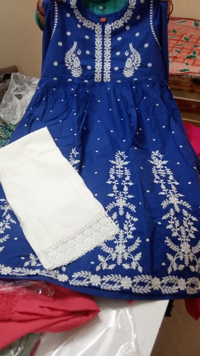 Product image of Dress, price: Rs. 550, ID: dress-f43cbab8