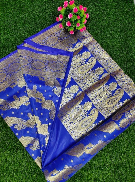 Pure Banarasi saree uploaded by Forever youth on 12/4/2021