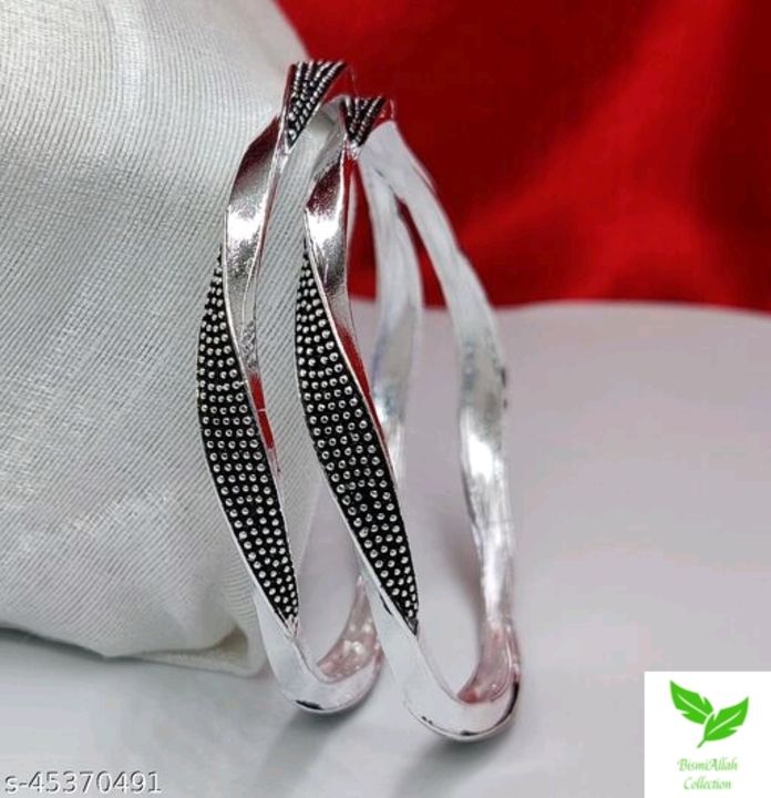 Product image of Silver plated bangles, price: Rs. 350, ID: silver-plated-bangles-3976b70d