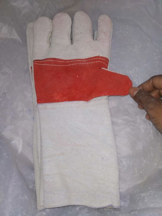 Leather Hand Glove uploaded by Raj Enterprises on 12/5/2021