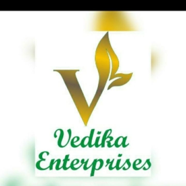 Post image Vedika has updated their profile picture.