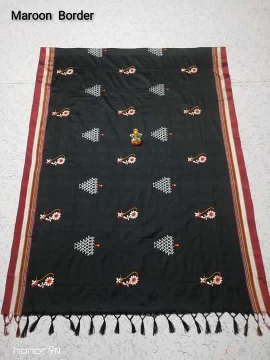 Post image *❤️Sankranti special❤️* 
*Khun Resham Blended Saree*
*First To Lauch This Combo Of Nath And Saraswati*
☆Small Motifs Of Nath &amp; Saraswati All Over Saree
Running Blouse 6.20mts
*Price 1250/- Free Shipping*