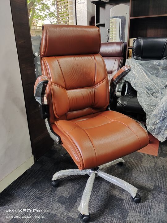 LS.033 MD chair with adjustable handle uploaded by business on 12/10/2021