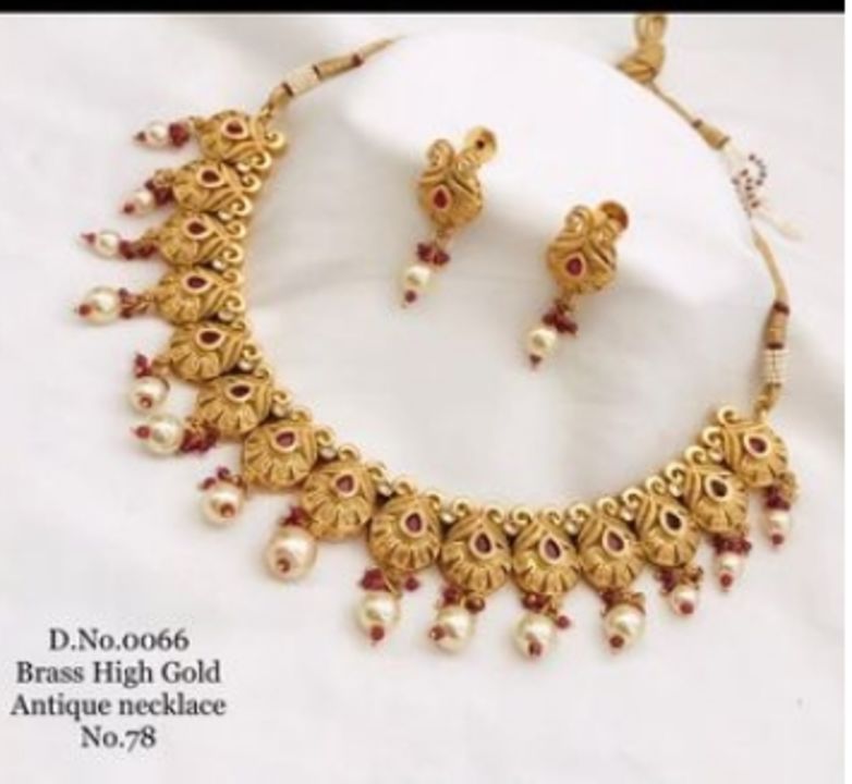 Women necklace uploaded by business on 12/11/2021