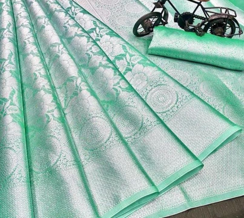 Bànarasi bridle soft silk saree uploaded by business on 12/12/2021