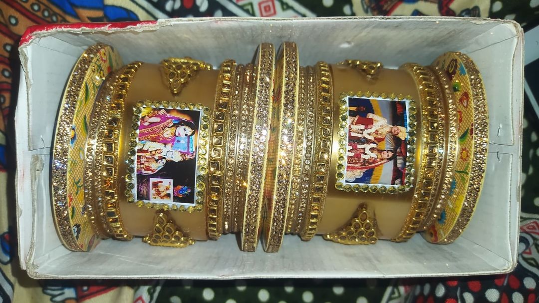 Post image *specially for newly married girls*Customize chuda Amazing quality Making time 6 days n delivery time 12-15 days Price-850/-only