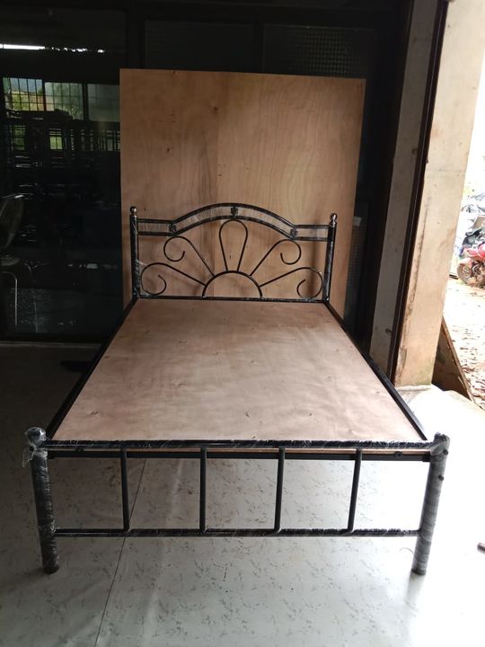 Cot fo maters size "5x6 uploaded by business on 12/12/2021