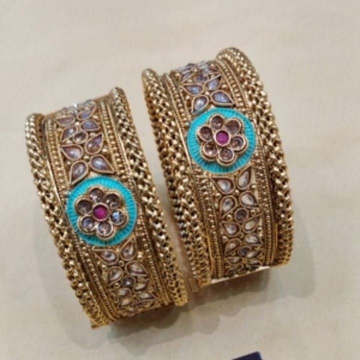 Post image Immitation Jewellery has updated their profile picture.