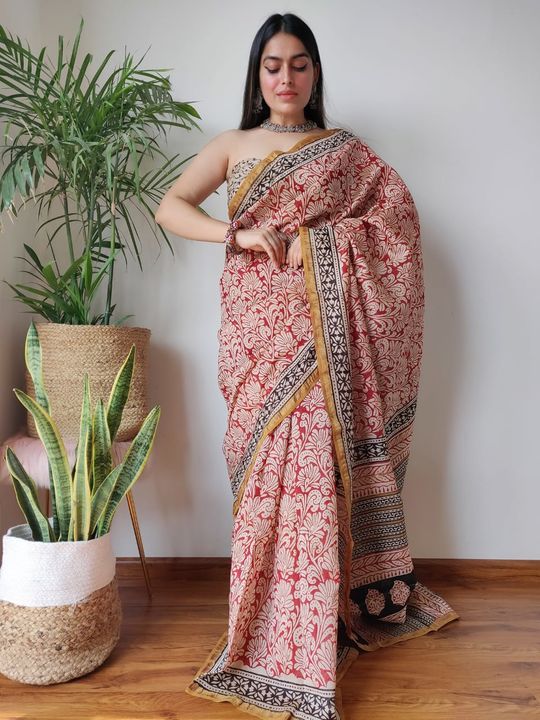 Post image Block printed Chanderi silk sarees with blouse piece.Size/details -5.5meter saree80cm blouse piece 
At rs 1470+$