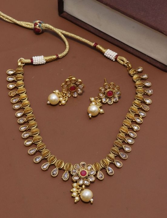Pendai butti set uploaded by Jewellry.in UDHYAM-TS-02-0045573 on 12/15/2021