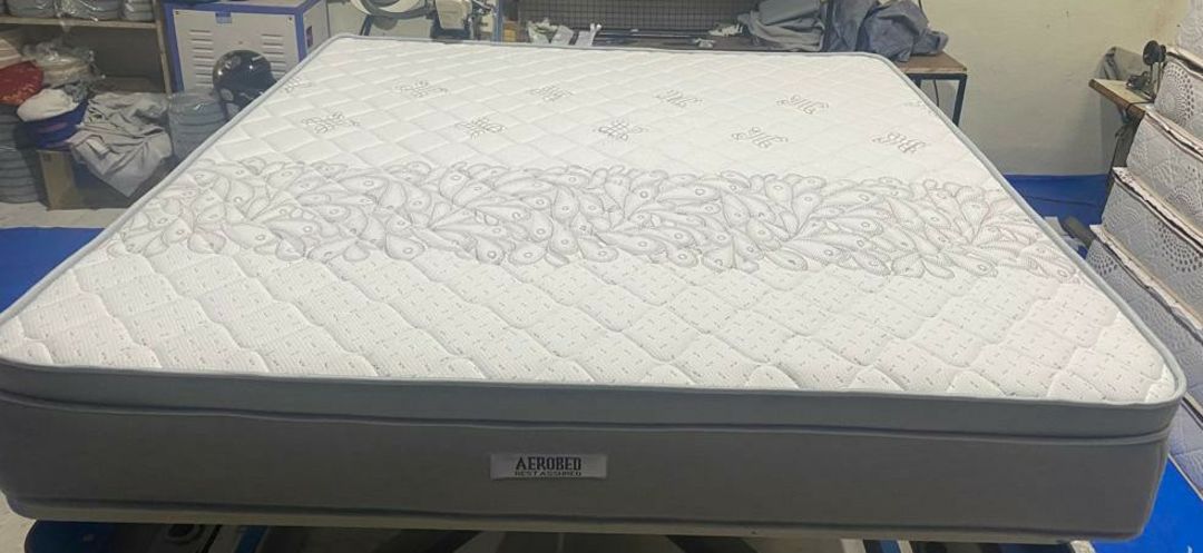 Dreamliner Queen mattress uploaded by Aerobed Sleep System on 12/15/2021