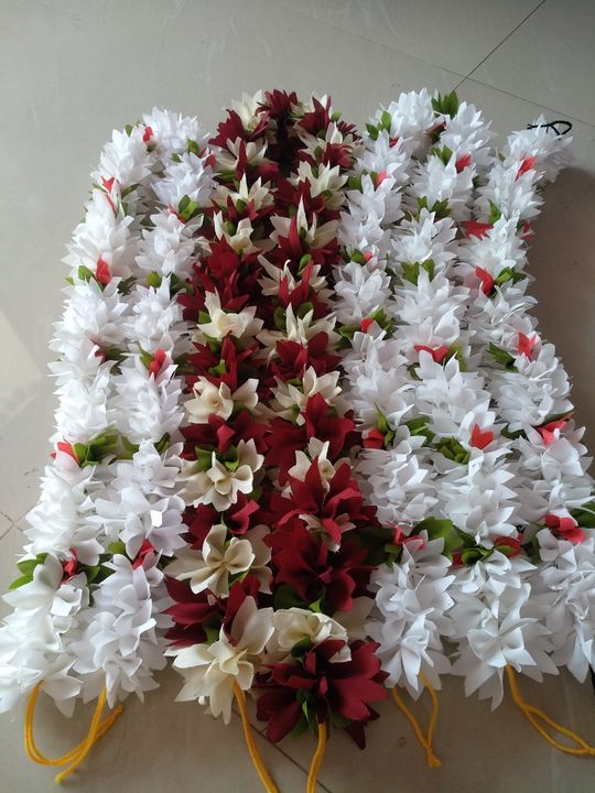God garland uploaded by Lalitha crafts..fabric flower s on 12/15/2021