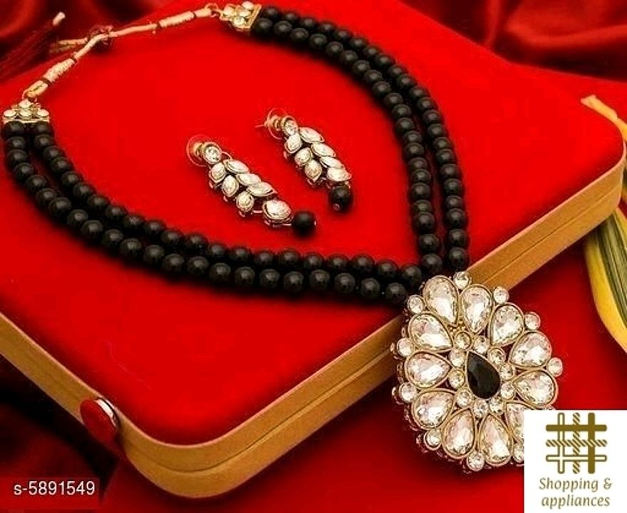 Jewellery set uploaded by business on 9/25/2020