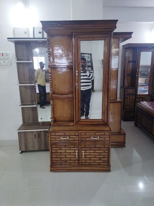 Dressing diwan bed teek wood uploaded by business on 12/18/2021