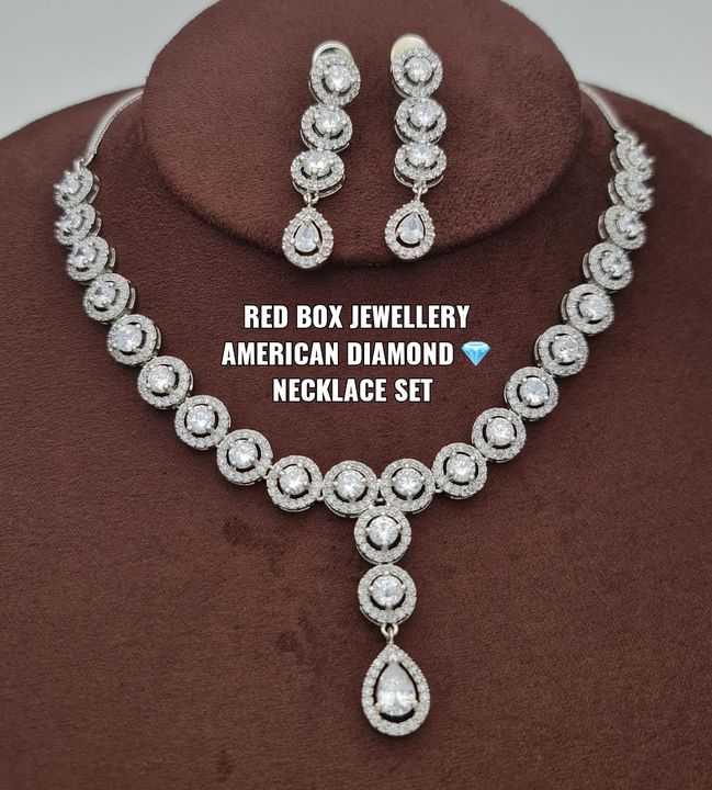 Post image Beautiful and preety jewellery set for bridal look and for ladies