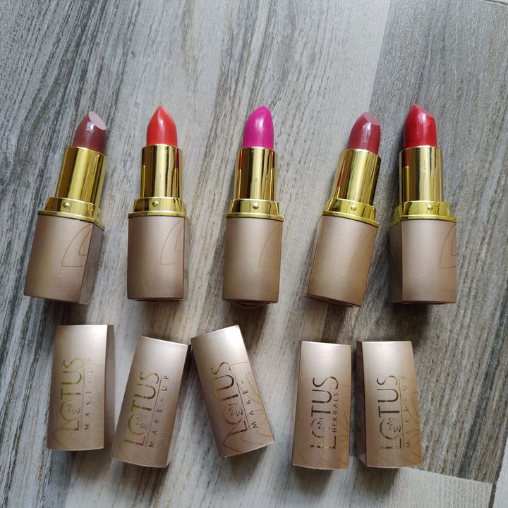 Lotous Makeup Pure Colours Matee Lip Color uploaded by business on 12/20/2021