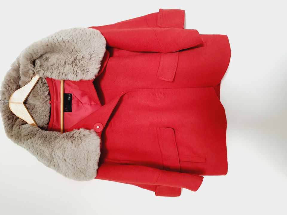 Red Fur Coat  uploaded by business on 12/20/2021
