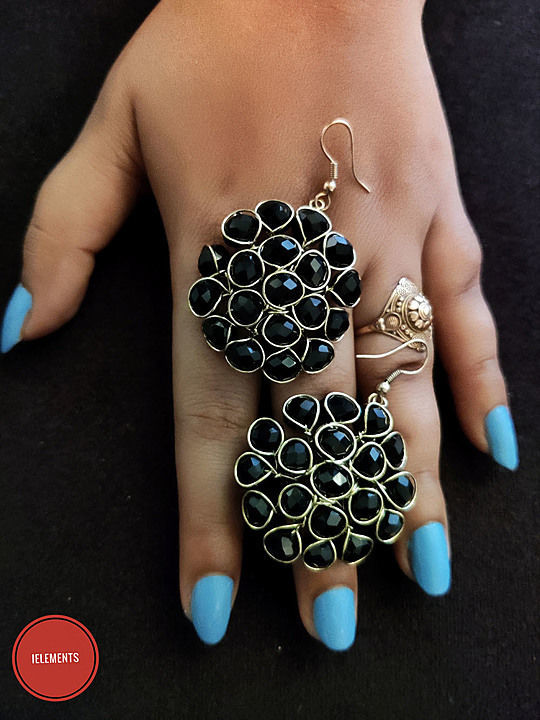 Stone style earring - black uploaded by business on 9/26/2020
