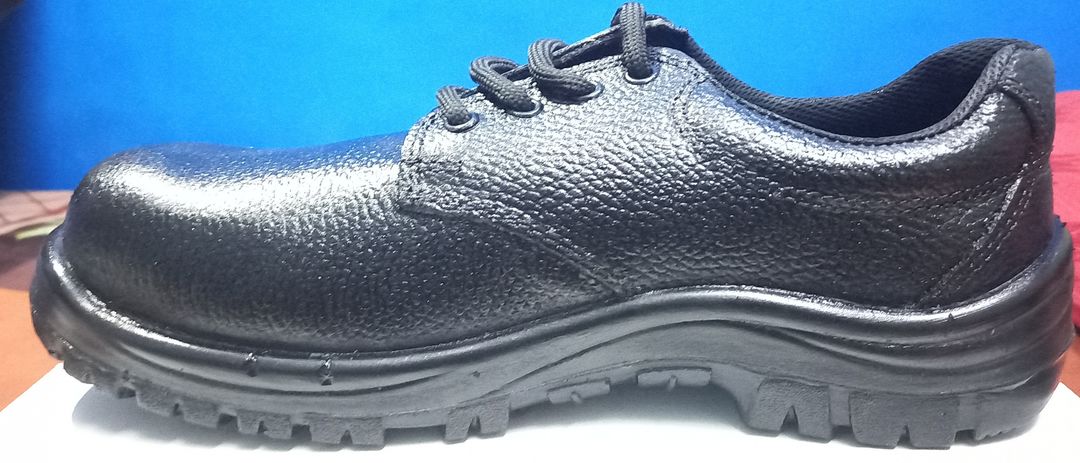 Leather Safety shoe uploaded by business on 12/22/2021