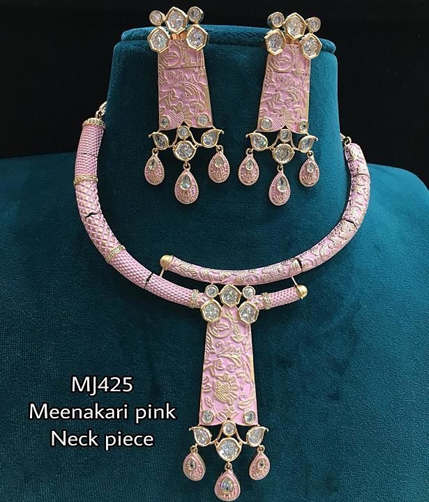 Exclusive Designer set with beautiful Earings.Dm for more  uploaded by business on 9/26/2020