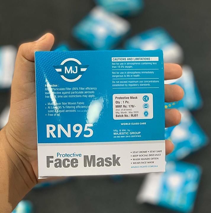 Post image *RN CERTIFIED MASK By MJ* with RESPIRATOR 

👉*Rubber punching*

👉*Multiple color mask (Black, white, yellow, blue, grey)*

👉 *single mask in box packing*

👉 *Price 61/- plus shipping*

*Shipping is ₹100 for 40 piece*
*Moq 40*

*Ready stock*