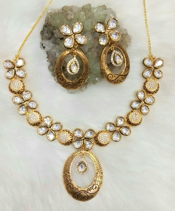 Post image I want 24 KGs of I want to buy this necklace same design redy stock any one dealing into it call 9930736740.
Below is the sample image of what I want.